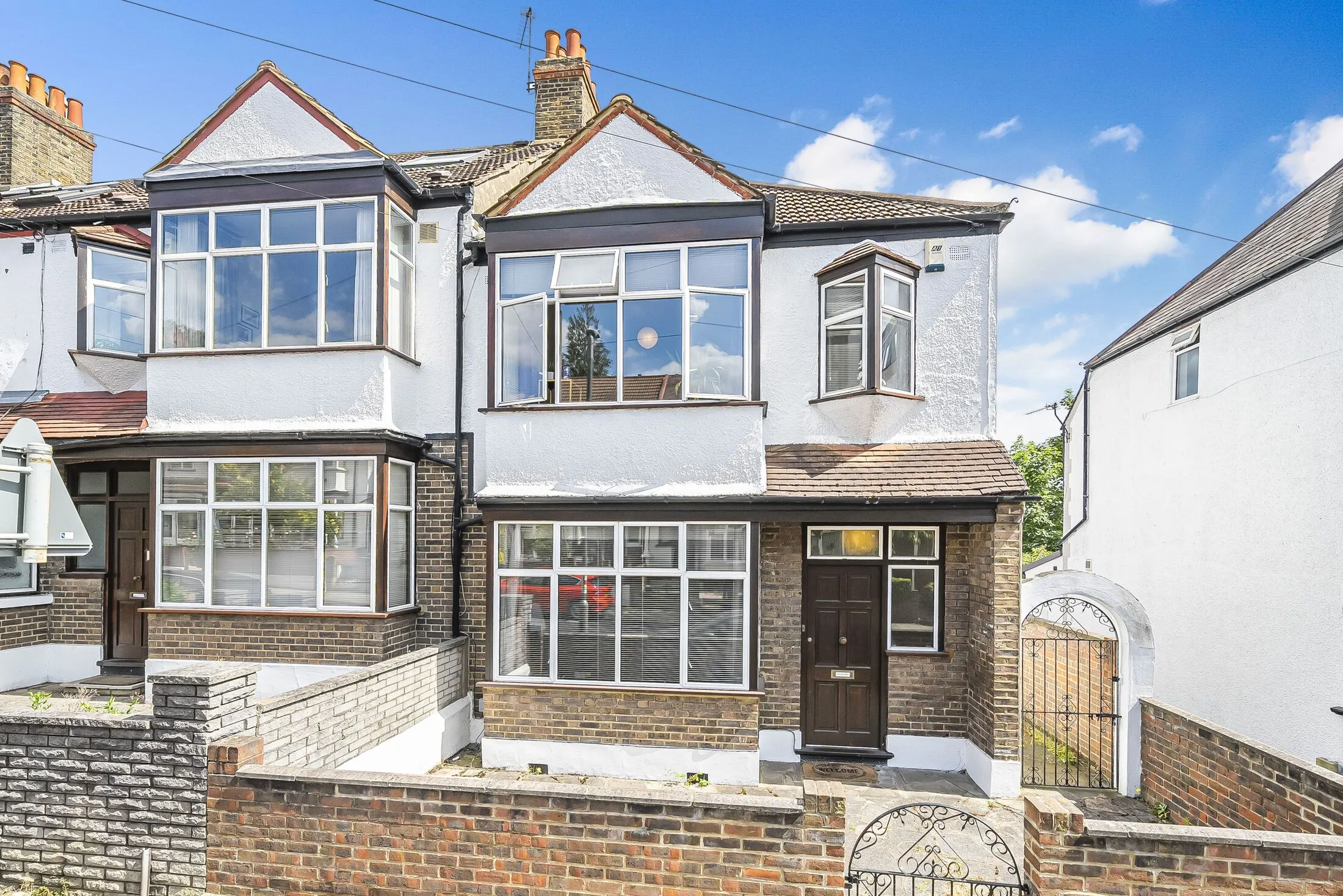 House Fishponds Road in Greater London