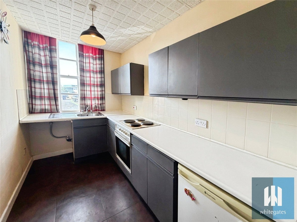 Flat Henry Street in Kirklees