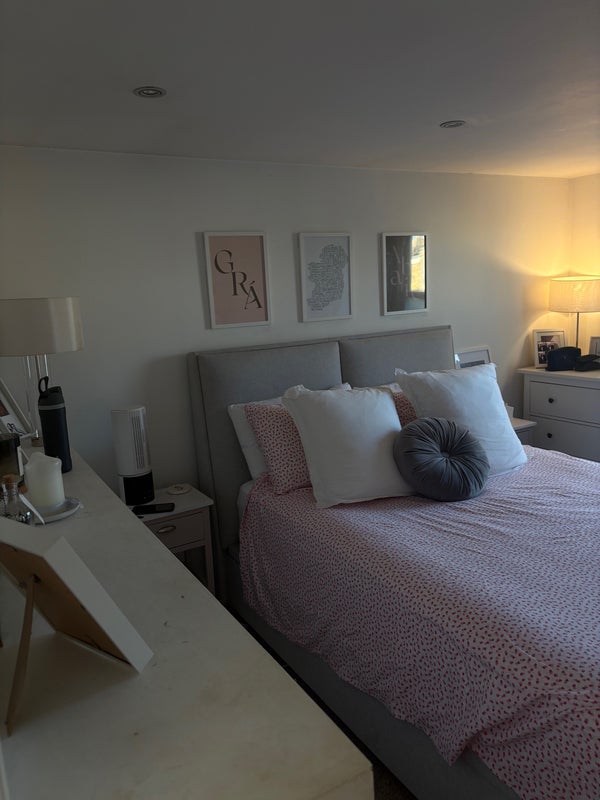 Room Eccles Road in Greater London