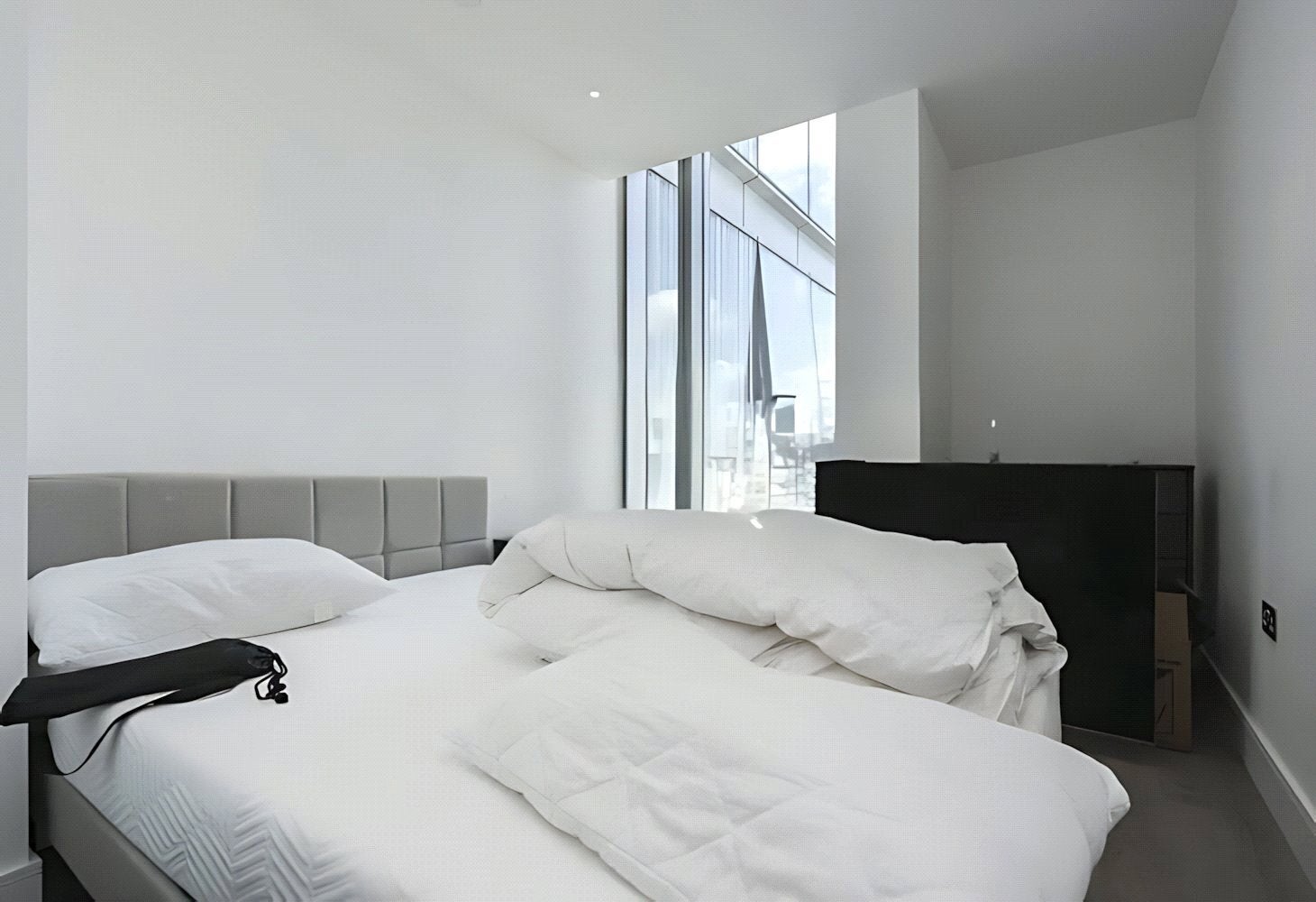 Flat Dingley Road in Greater London