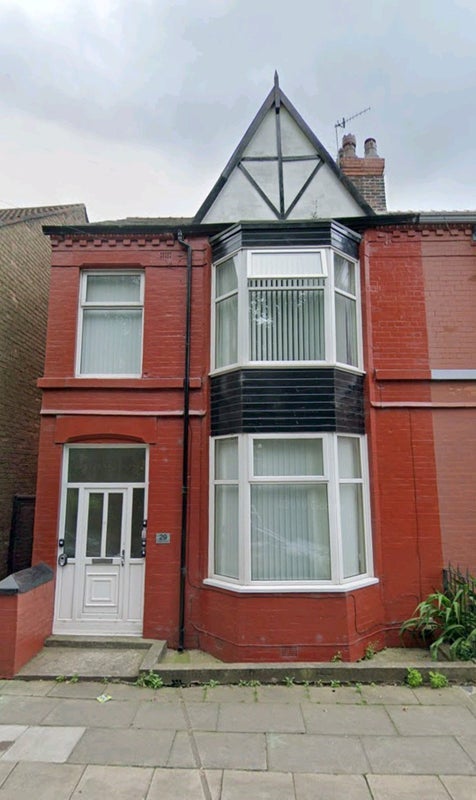 Room Alma Road in Liverpool