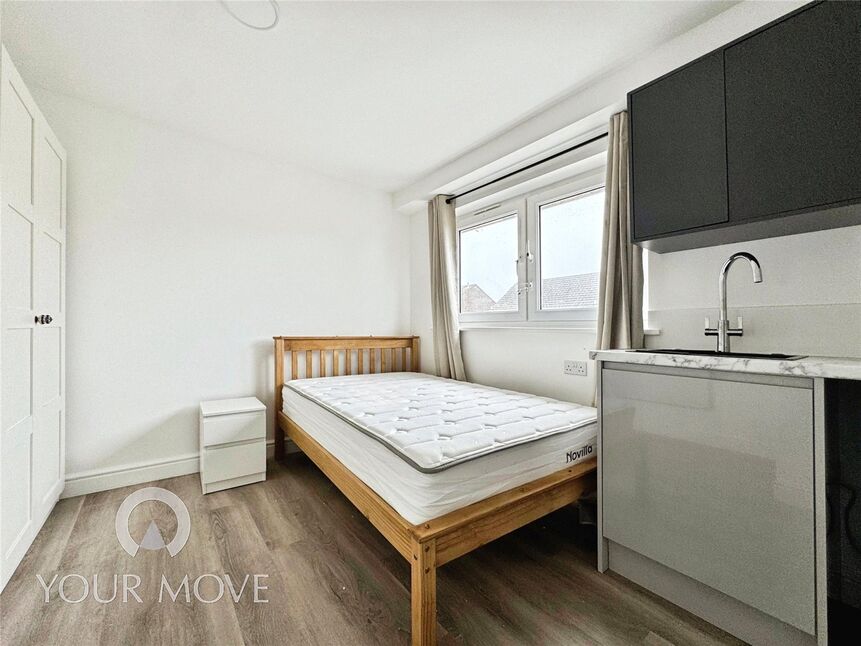 Room Waid Close in Dartford