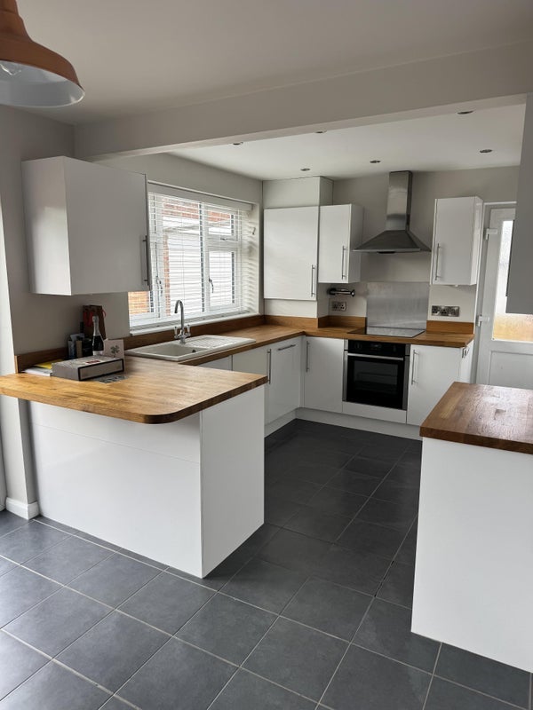 Room Handsworth Crescent in Coventry