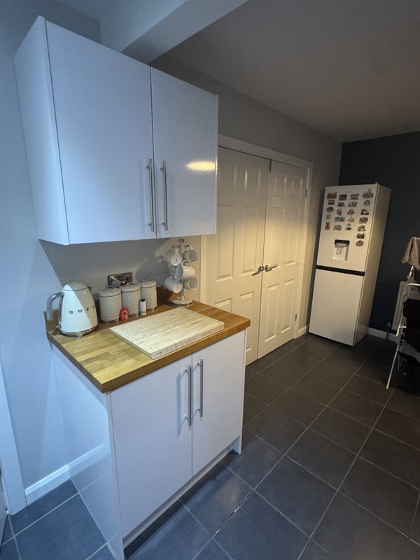 Room Handsworth Crescent in Coventry
