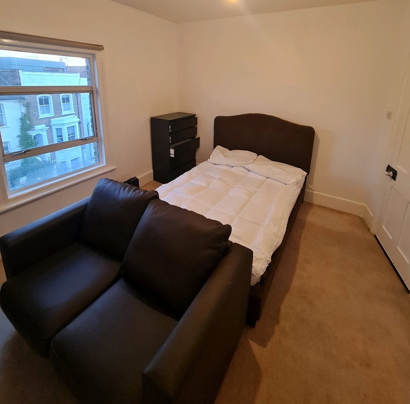 Room Shelgate Road in Greater London
