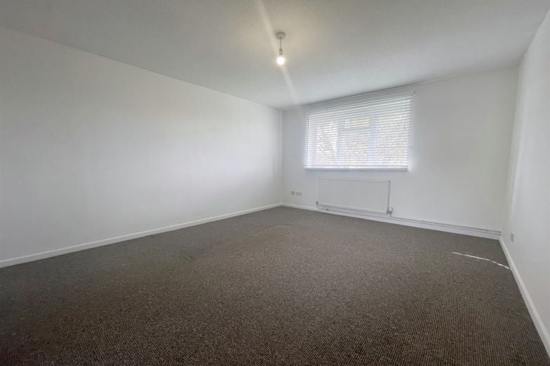 Flat Lexden Drive in Seaford