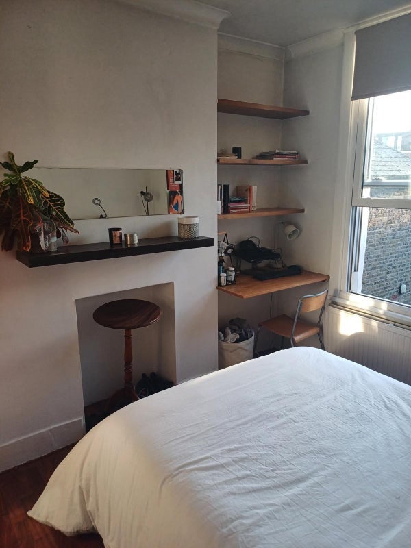Room Lockhart Street in Greater London