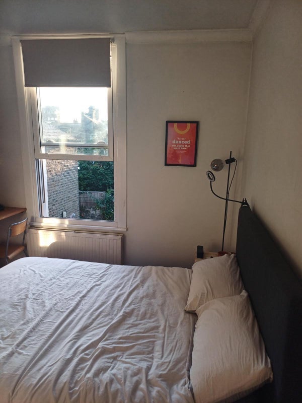 Room Lockhart Street in Greater London