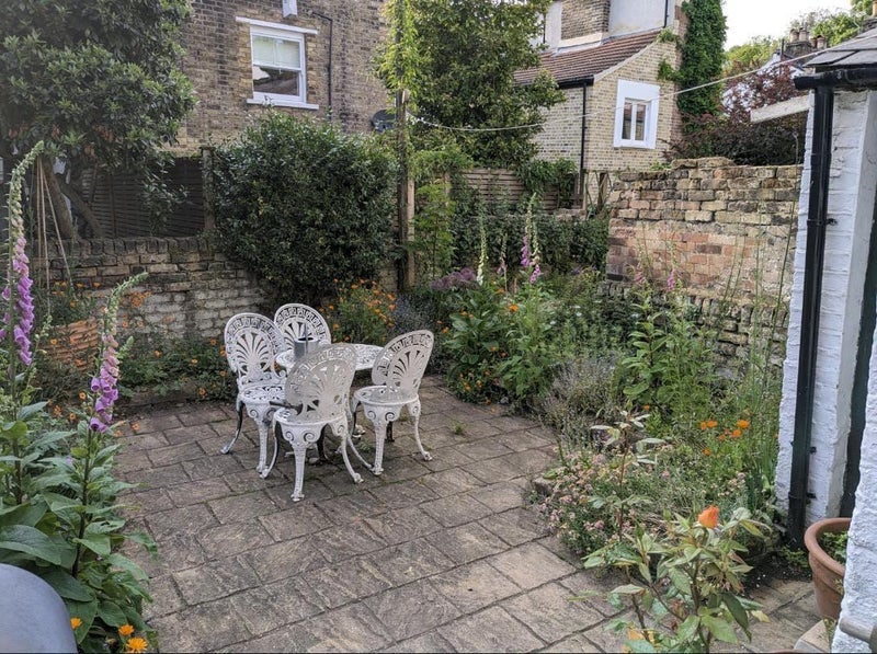 Room Lockhart Street in Greater London