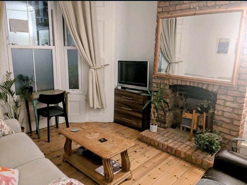 Room Lockhart Street in Greater London