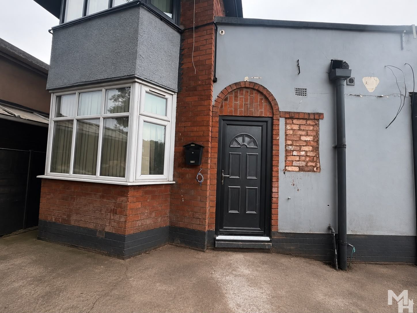 Flat Warwick Road in Metropolitan Borough of Solihull