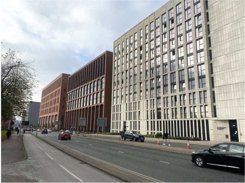 Room Spinners Way in Manchester