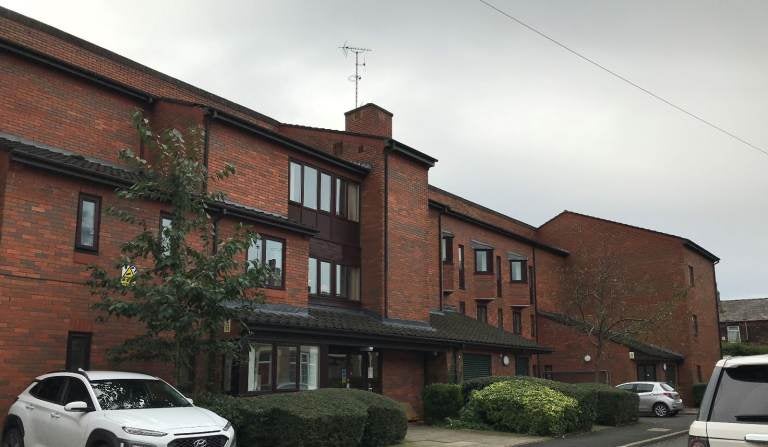 Flat Atkinson Street in Rochdale