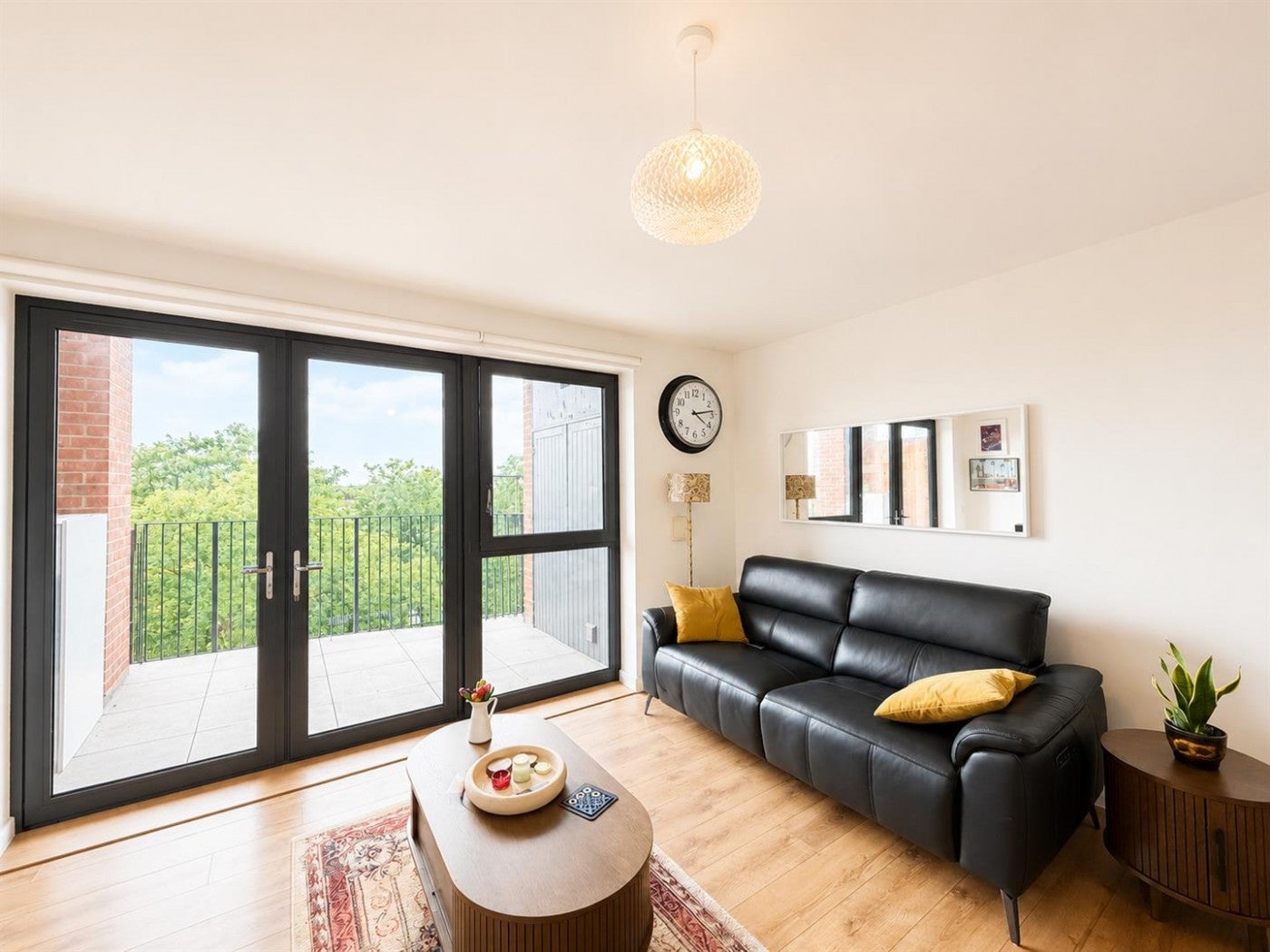Flat Havelock Road in Greater London