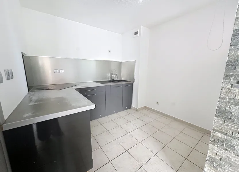 Appartement Rue Alexandre Yersin à Avignon