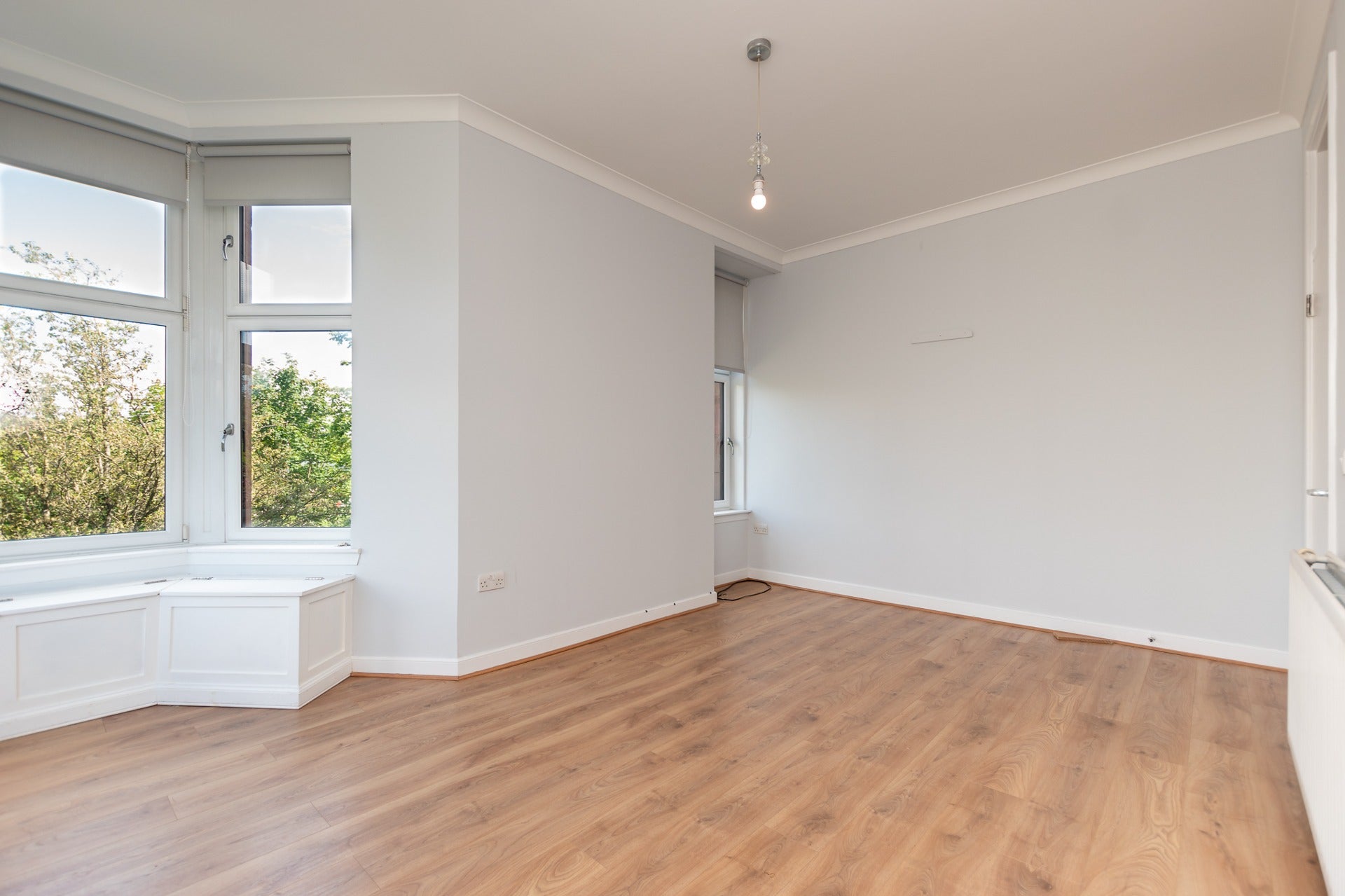 Flat Balshagray Crescent in Glasgow