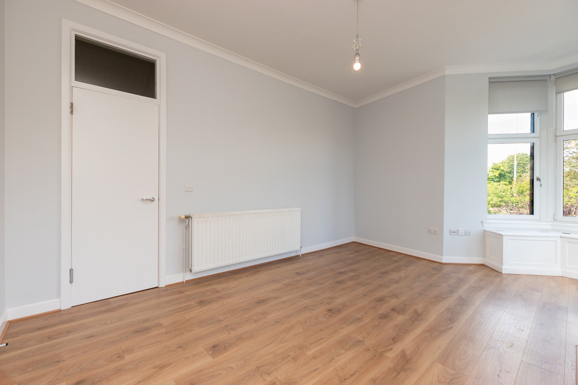 Flat Balshagray Crescent in Glasgow