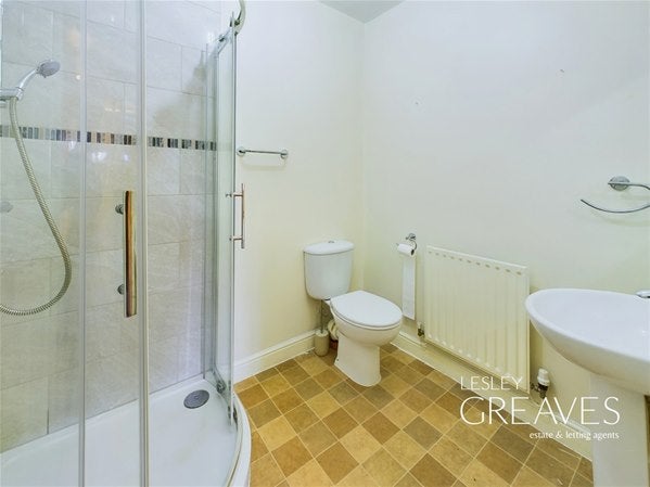 House Blackthorn Close in Nottingham