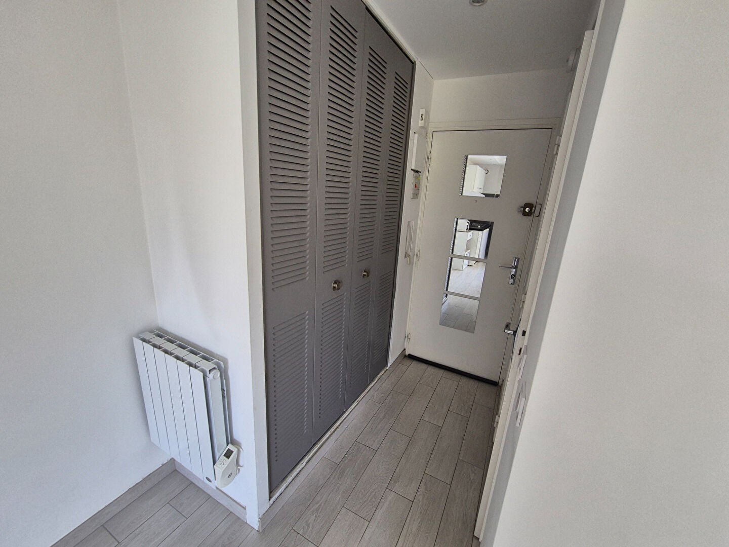 Room Allée du Clos des Pins in Nîmes