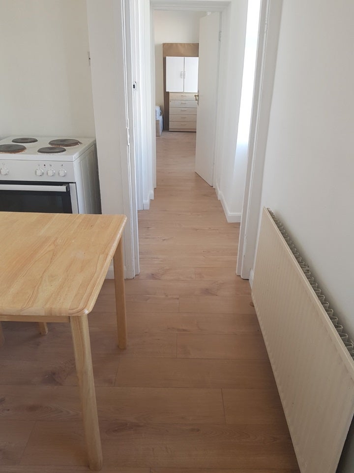 Flat Kingsland Road in Greater London