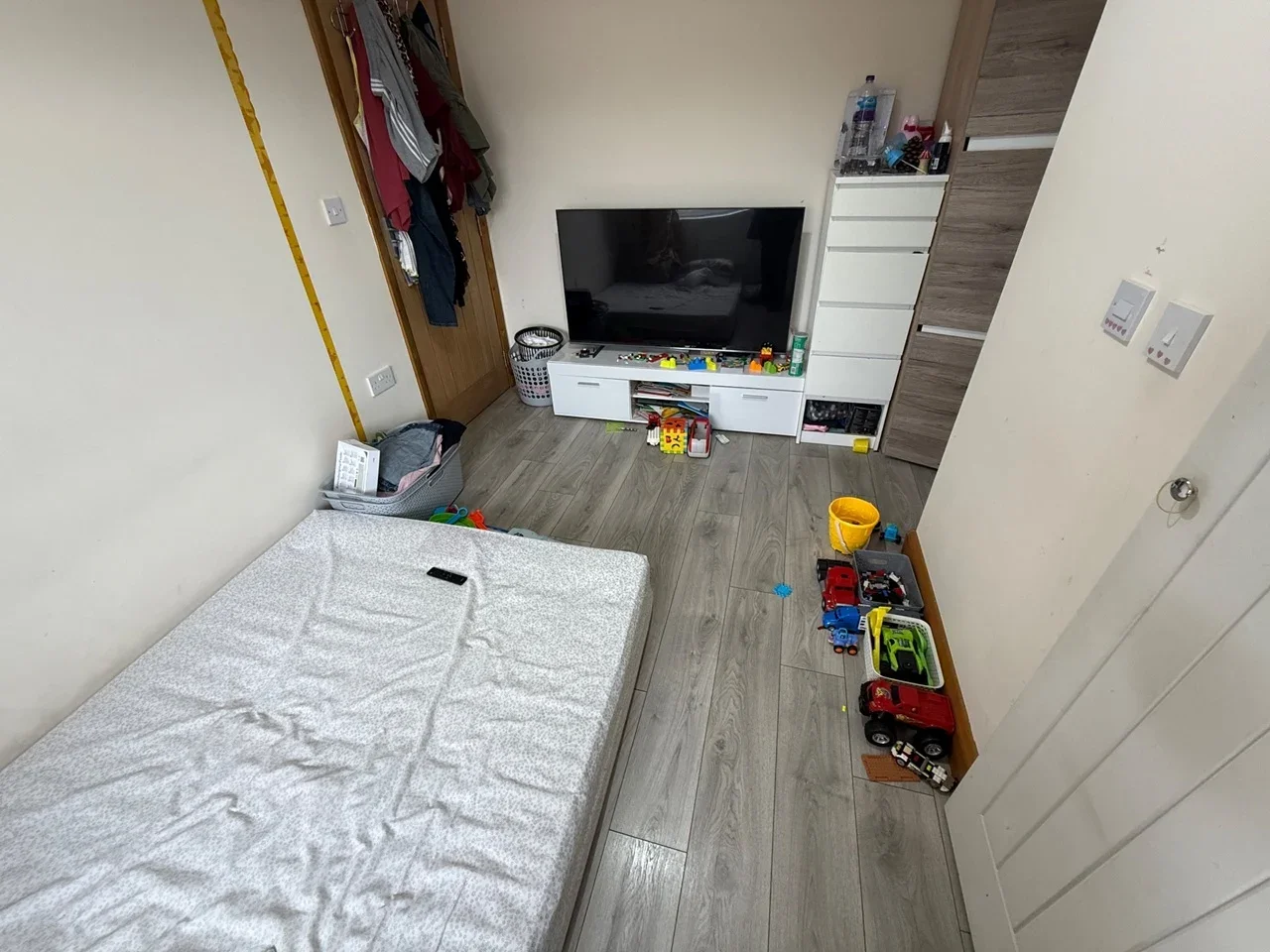 Room Vancouver Road in Greater London