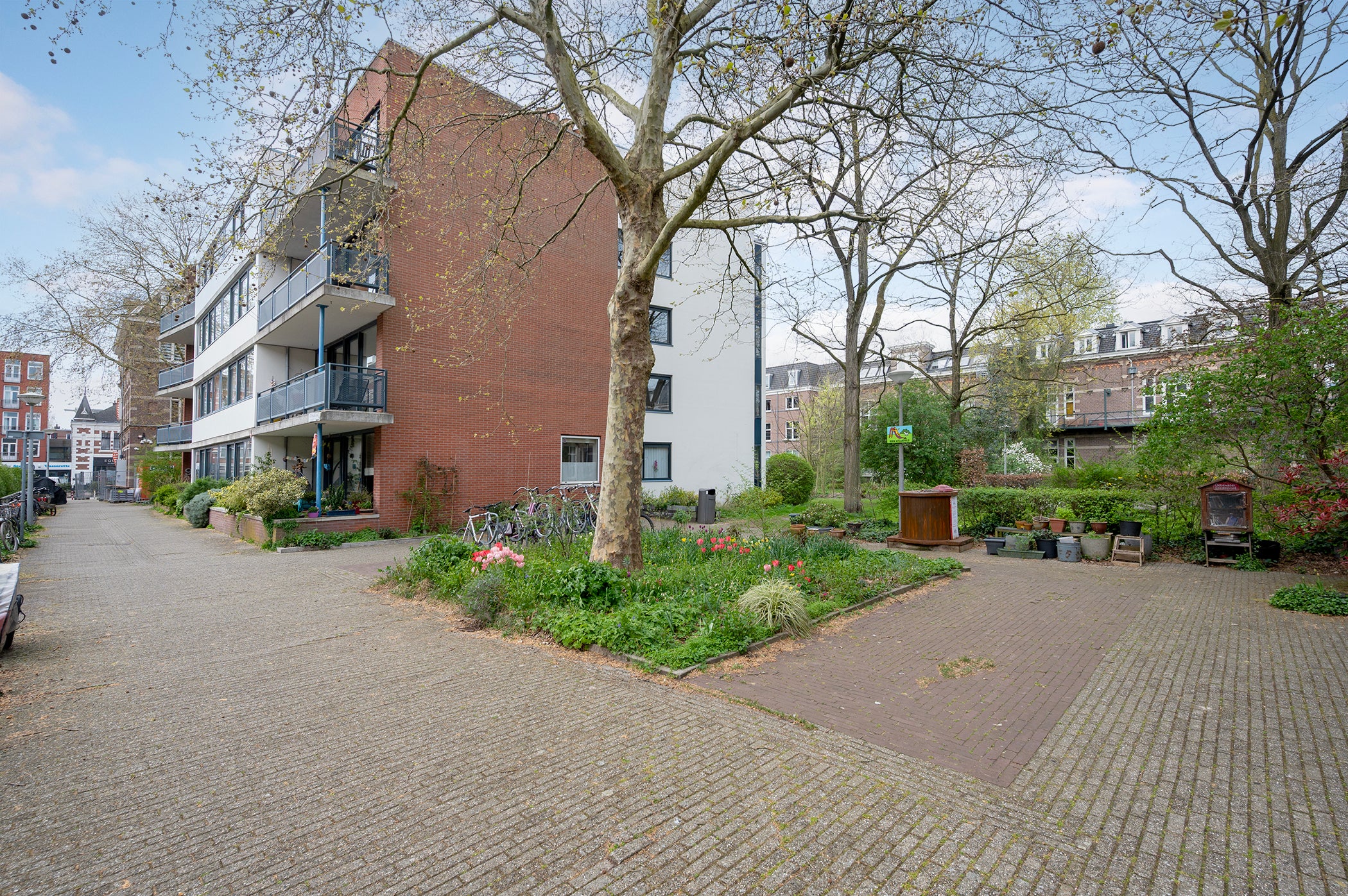 Appartement te huur: Oetewalerstraat, Amsterdam