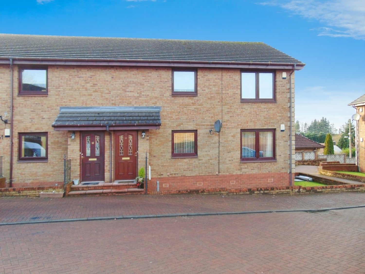 House Sandyhill Avenue in Shotts