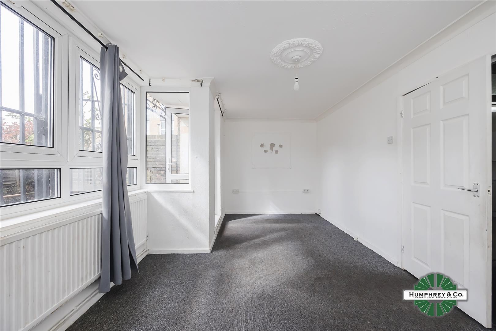 House Teviot Street in Greater London