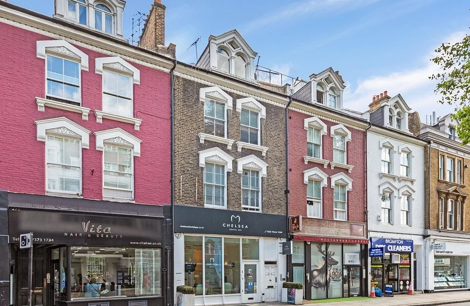 Flat Old Brompton Road in Greater London