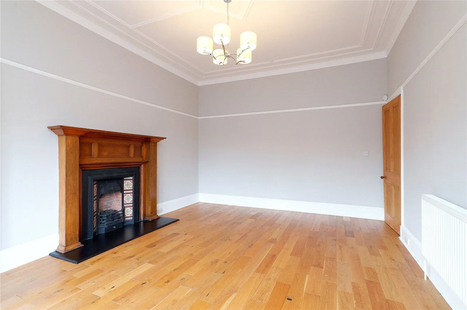 Flat Naseby Avenue in Glasgow