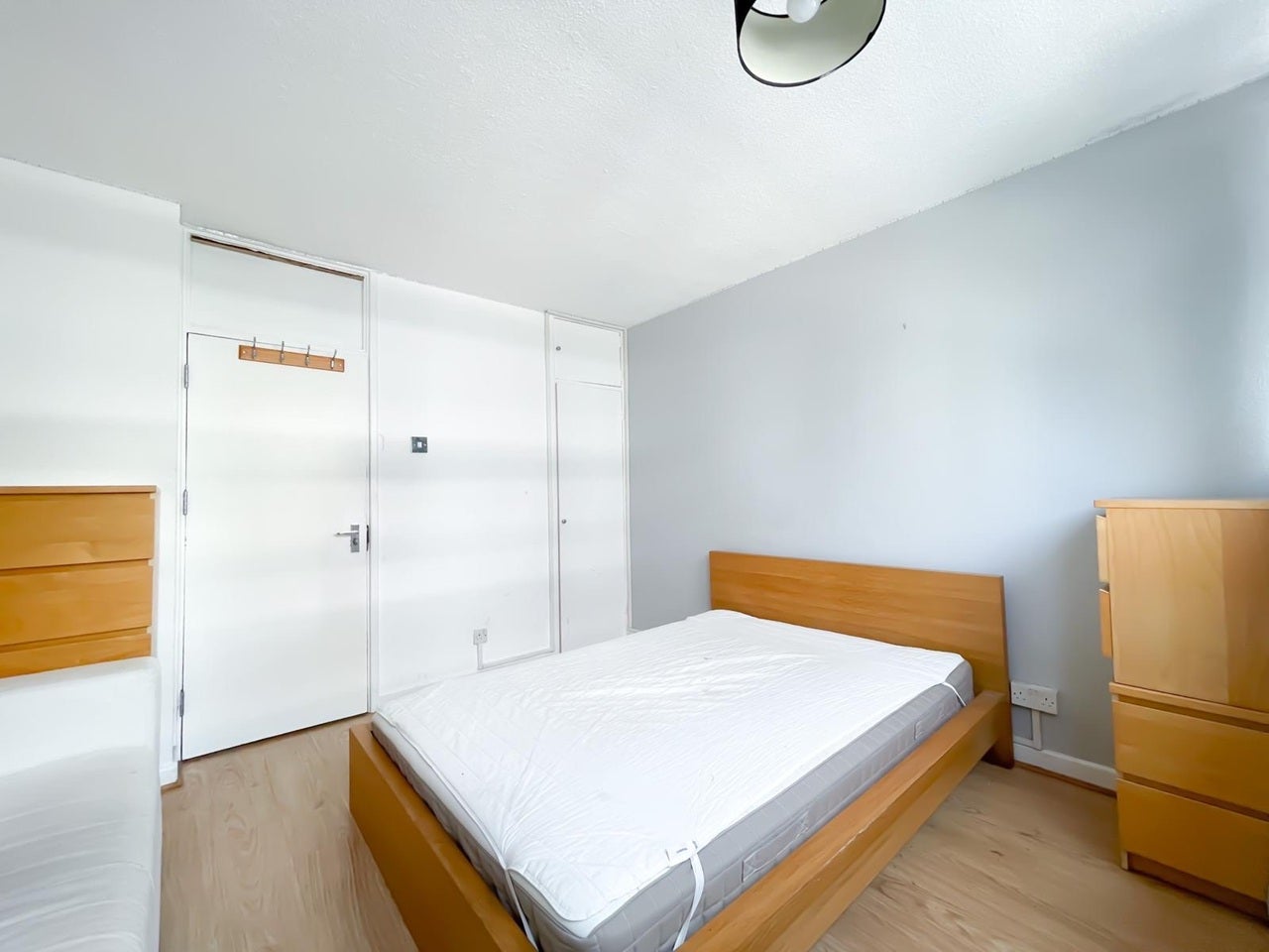 Flat Windsor Terrace in Greater London