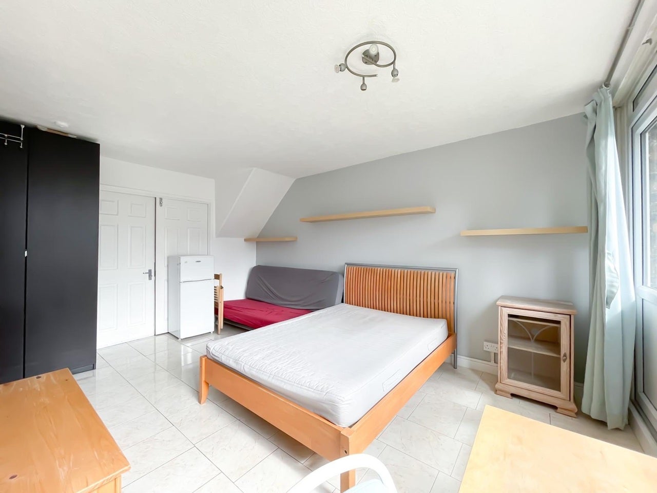 Flat Windsor Terrace in Greater London