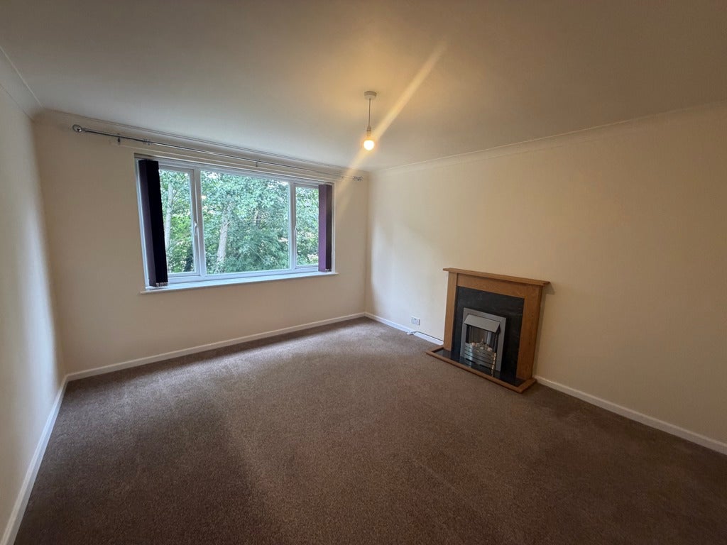 Flat Marshall Mill Court in Kirklees