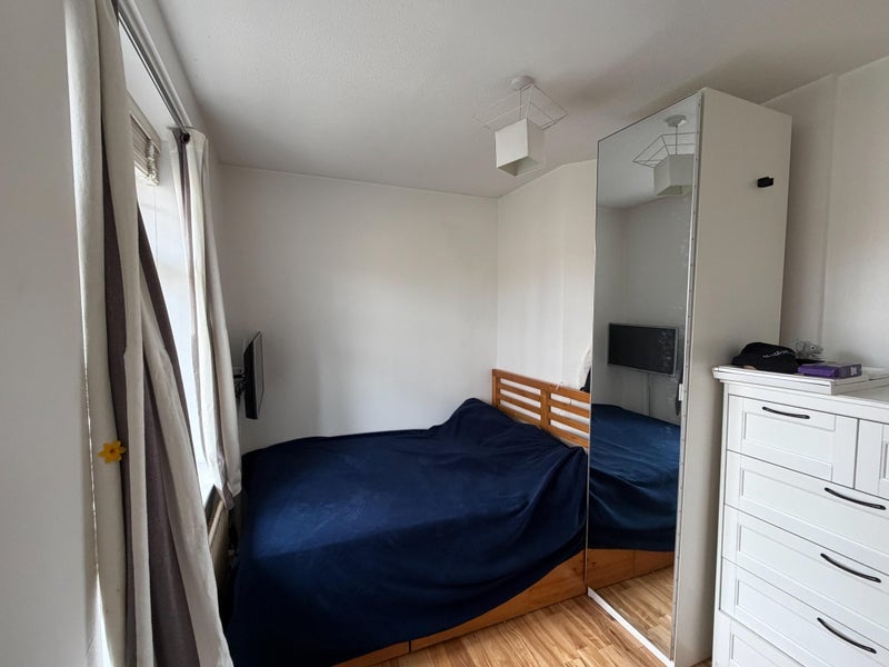 Room Odessa Street in Greater London