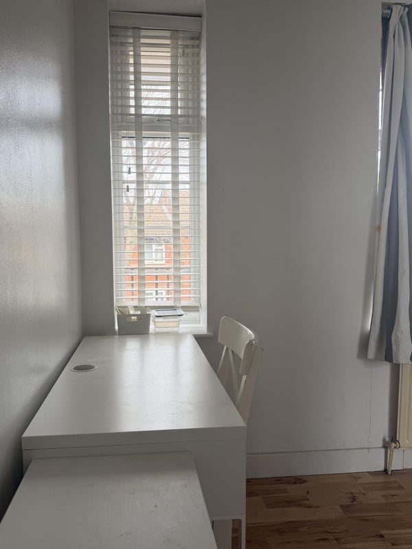 Room Odessa Street in Greater London