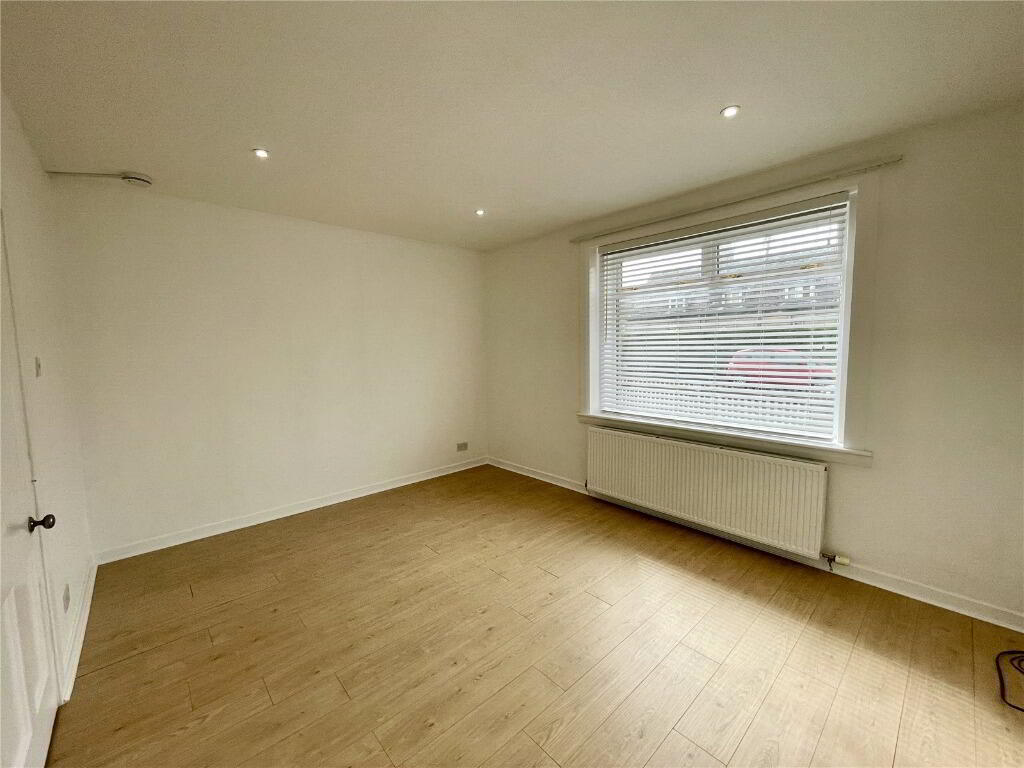 Flat New Mart Road in City of Edinburgh