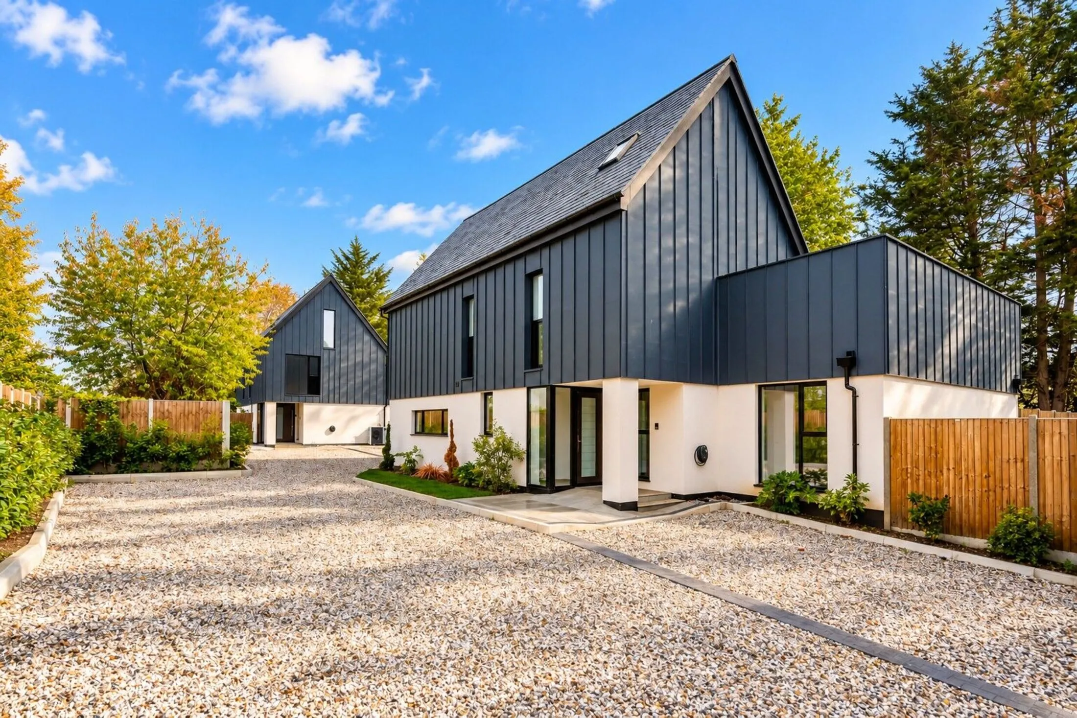 House Kingfield Green in Woking