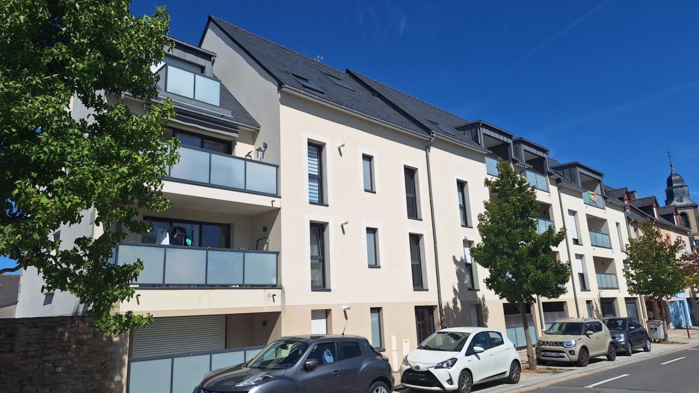 Appartement Rue Saint-Edouard à Saint-Jouan-des-Guérets