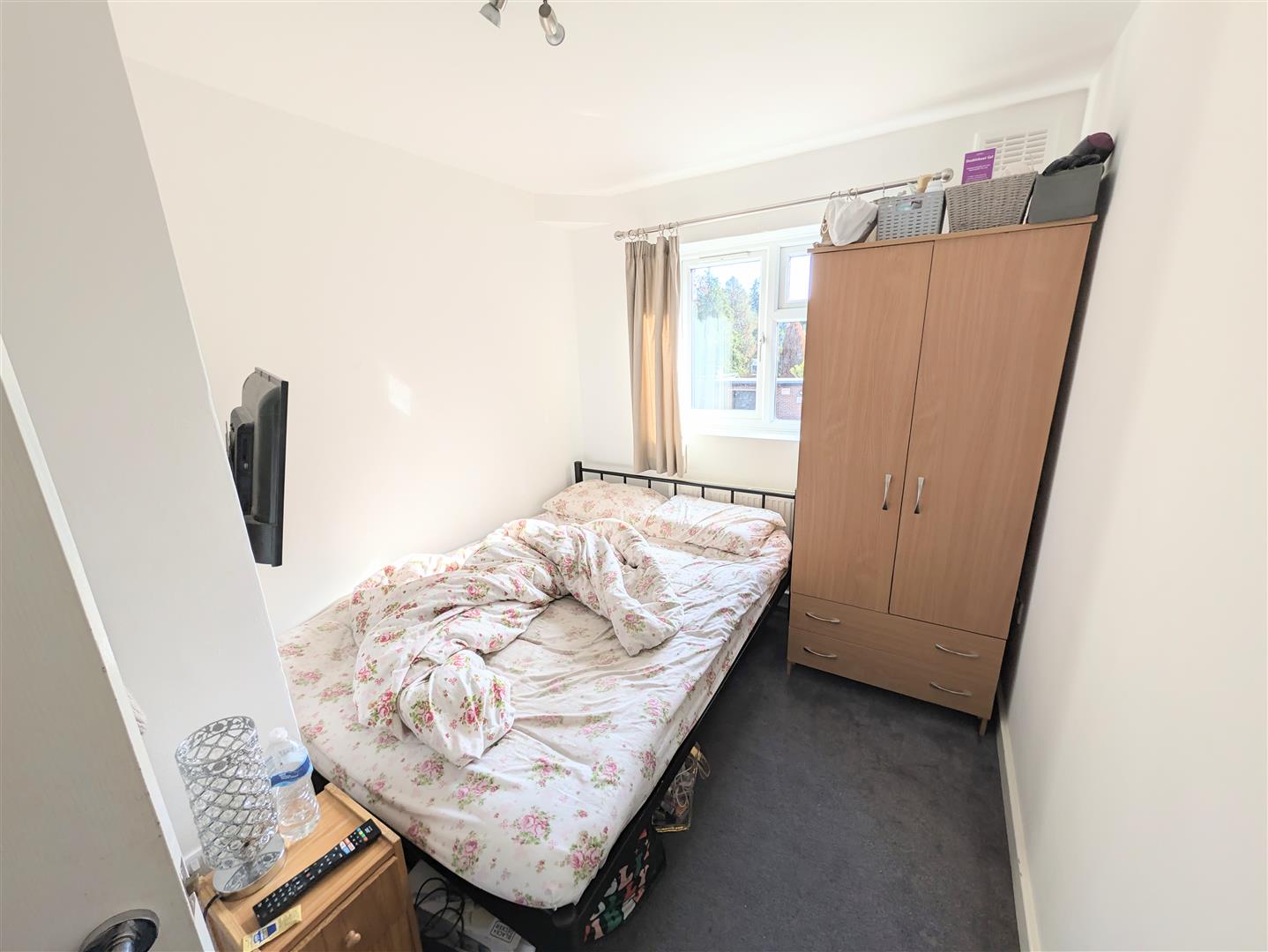 Flat Beverley Way in Greater London