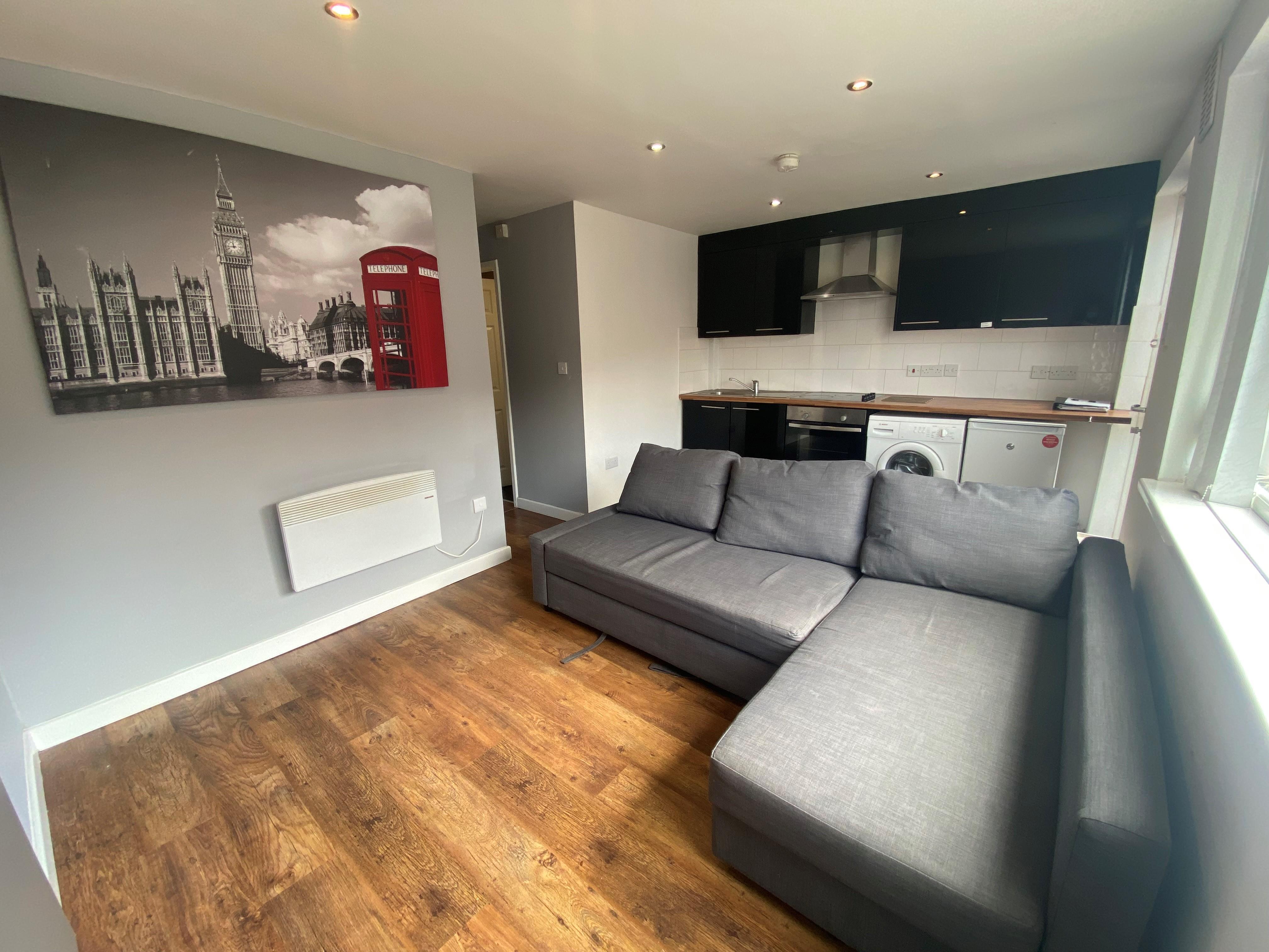 Flat Woodsley Road in Leeds