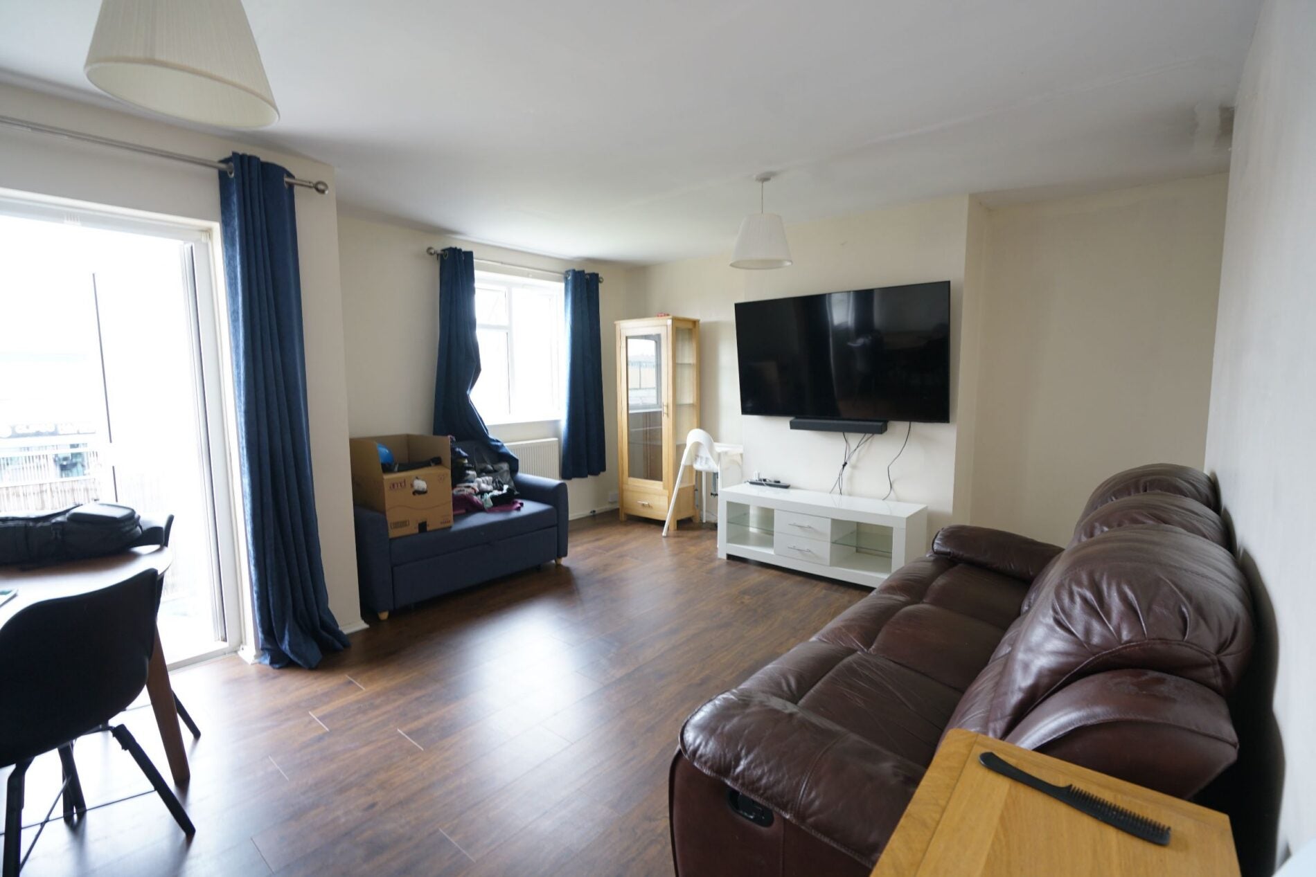 Flat Sydney Road in Tilbury