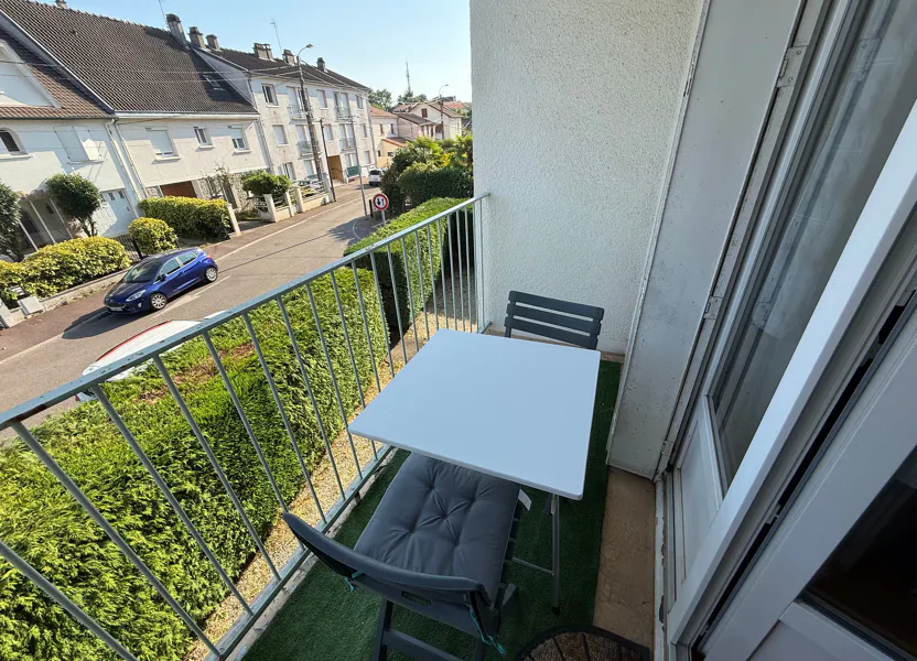Room Rue Henry Bataille in Limoges