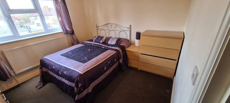 Room Wentworth Hill in Greater London