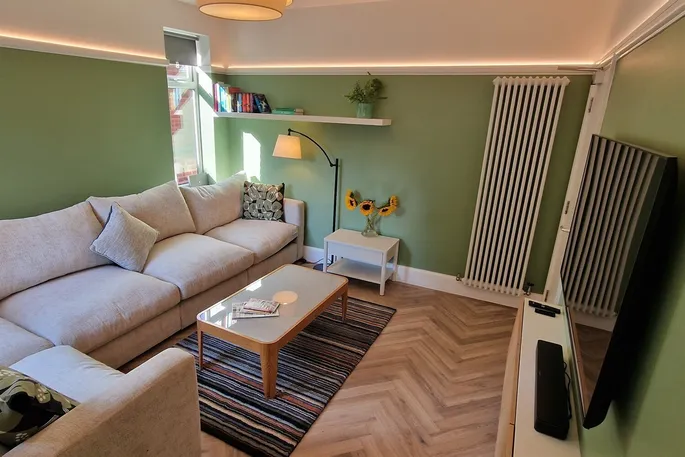 Room Peveril Road in Nottingham