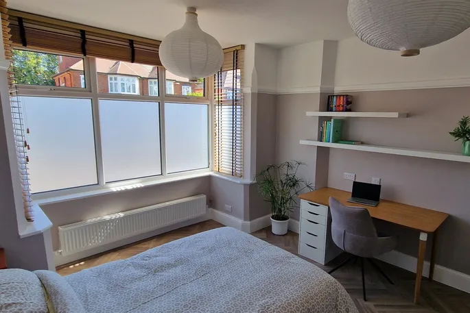 Room Peveril Road in Nottingham