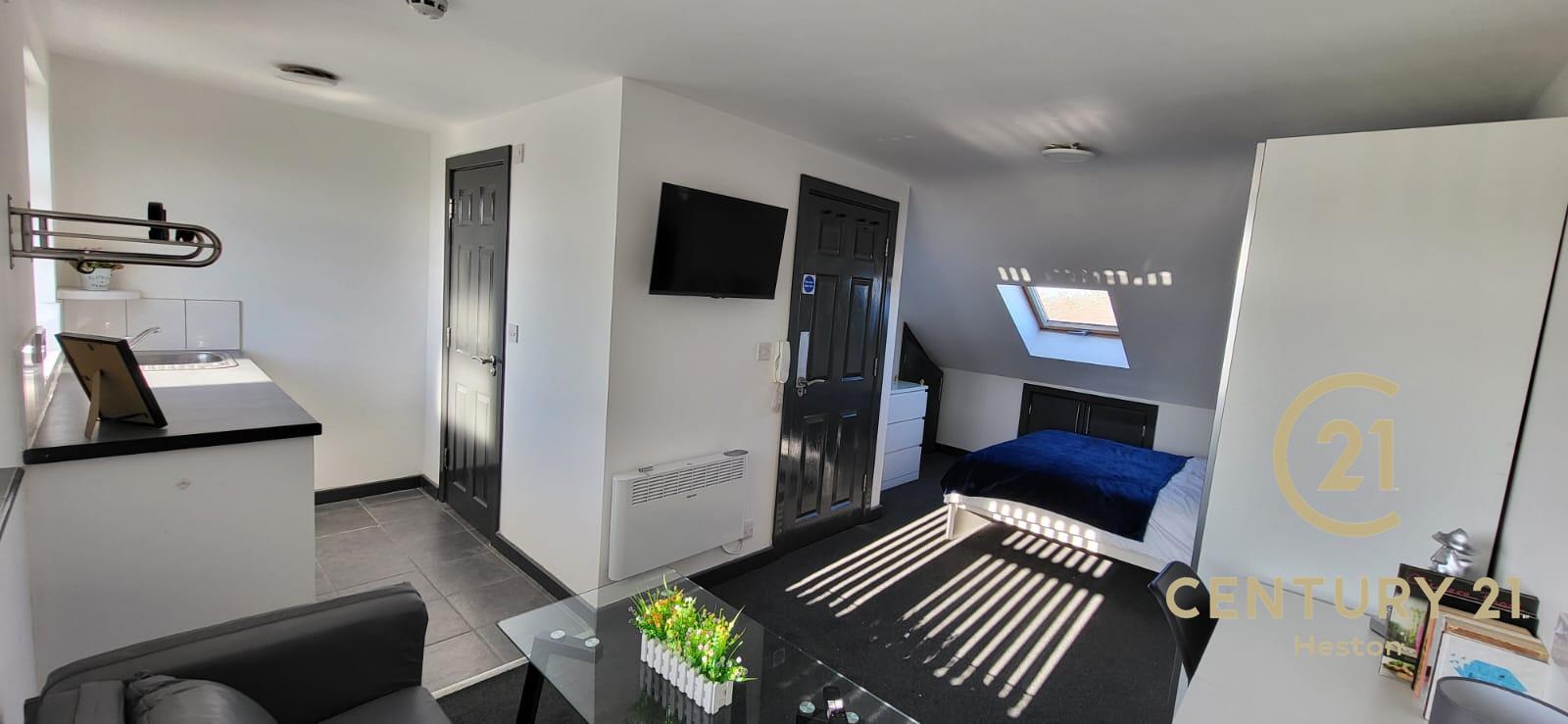Flat Sedgwick Avenue in Greater London