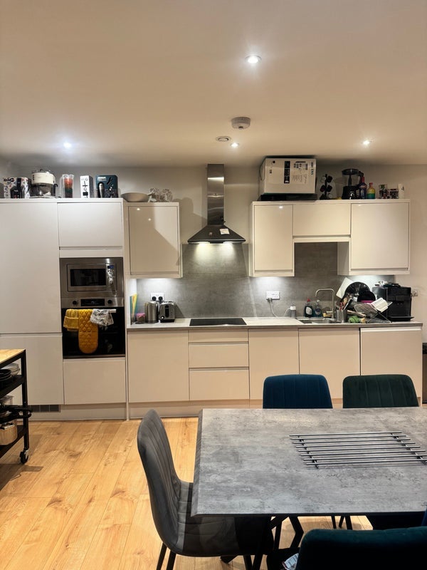 Room Atherton Mews in Greater London