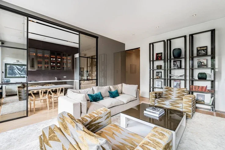 Flat Cadogan Square in Greater London