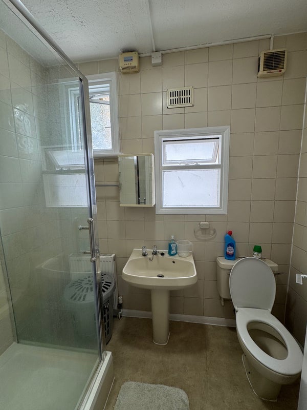 Room Shirland Road in City of Westminster