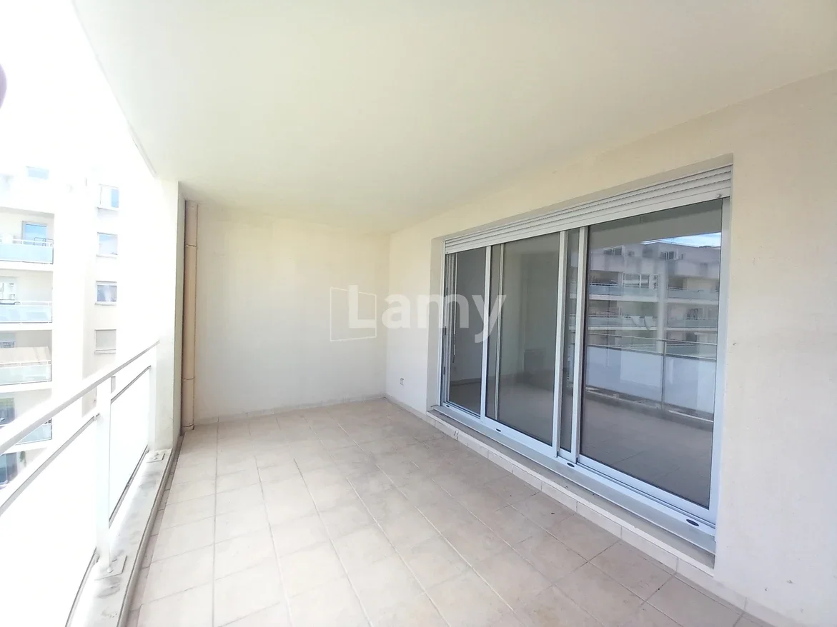 Flat Rue Palestro in Marseille